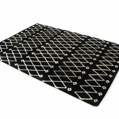 Villamatto - Paleros (musta/valkoinen) -Pyöreät Matot Myymälä 25082017 img 3286