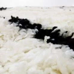 Ryijymatot - Akita (musta/valkoinen) -Pyöreät Matot Myymälä flora.palio .plo6017a.blackwhite akita svartvit ryamatta faux fur carpet hochflorteppiche 4 05copy1