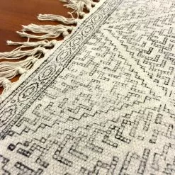 Räsymatto - Rabat (musta/harmaa/valkoinen) 13 Räsymatto - Rabat (musta/harmaa/valkoinen) -Pyöreät Matot Myymälä img 6766