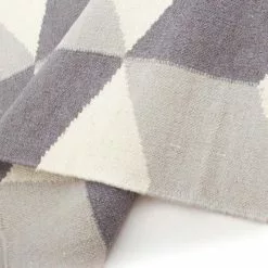 Villamatto - Floriáda (harmaa) 11 Villamatto - Floriáda (harmaa) -Pyöreät Matot Myymälä studiosessionmattor12338 743